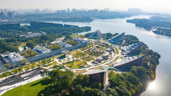 松山湖悠兰里文化艺术街区 