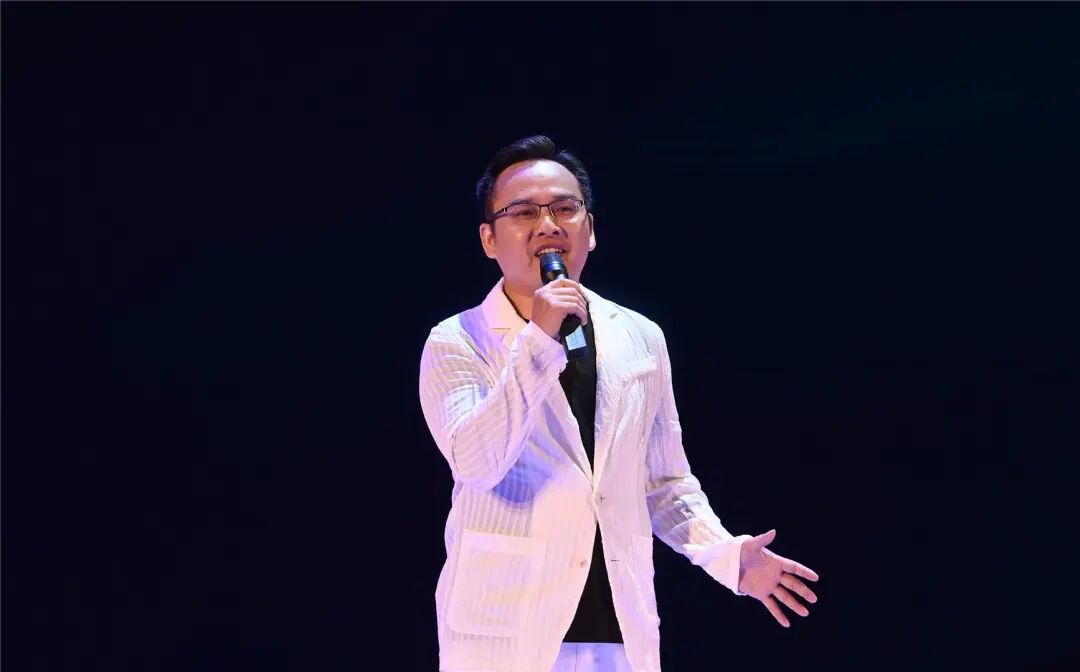 演唱《临檐水》