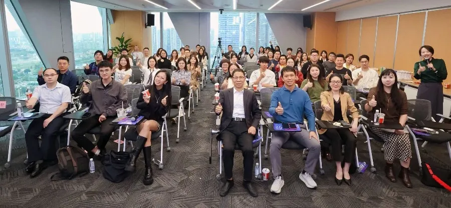 活动现场，气氛活跃。 李冬冬 摄